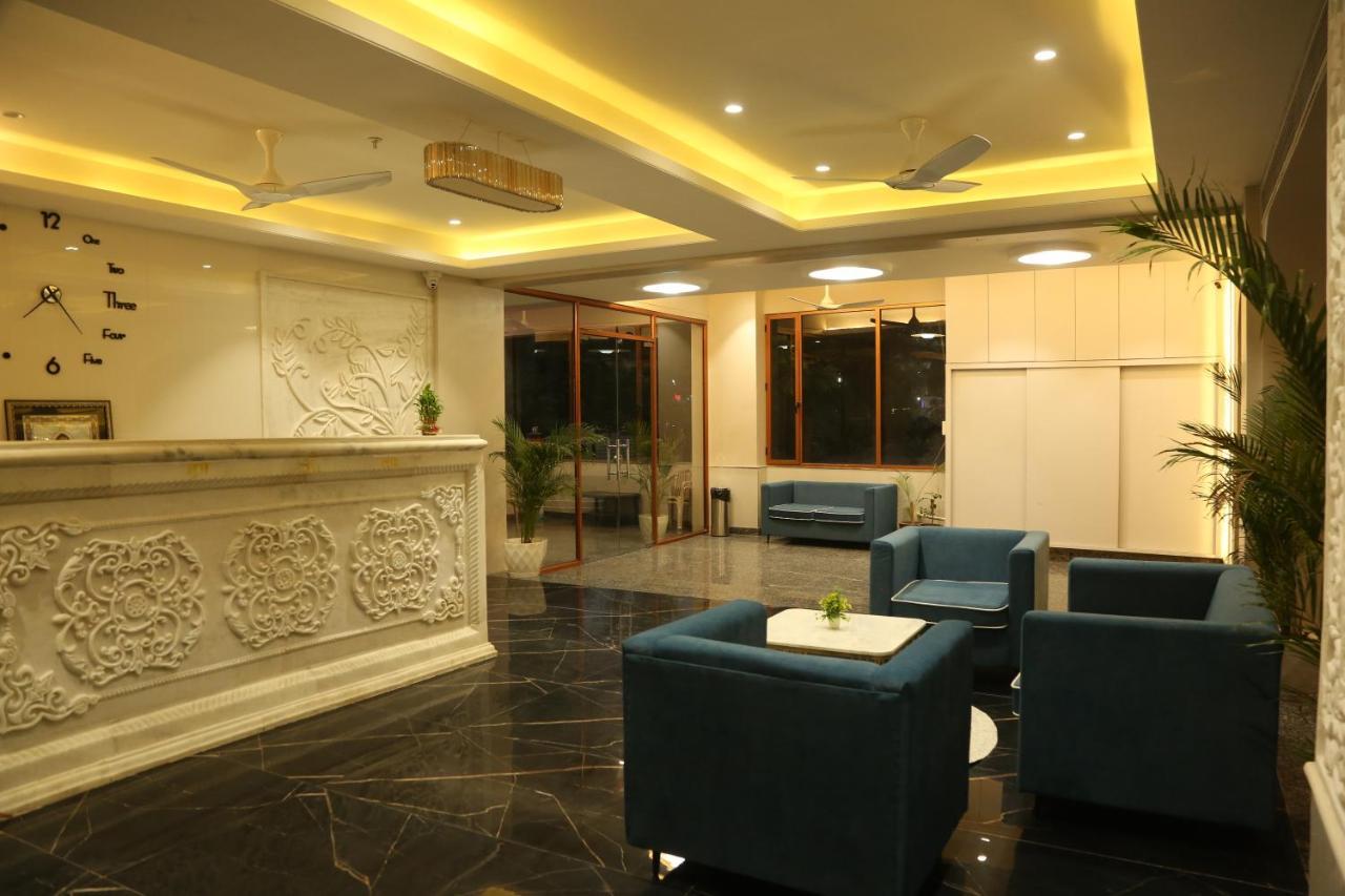 Hotel Westend Udaipur Exterior foto